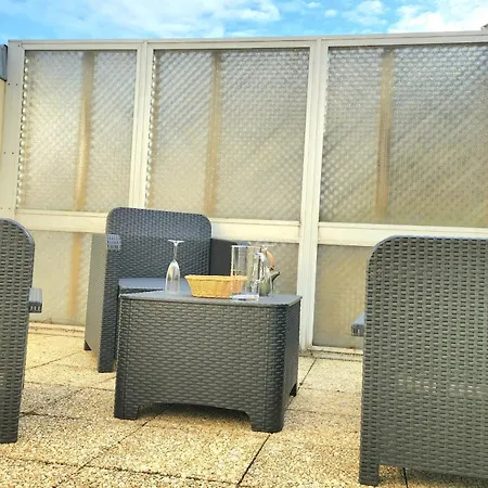 Beautiful With 3 Balconies Daire Blonville-sur-Mer