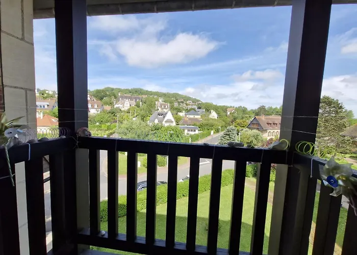 Apartmán Beautiful With 3 Balconies