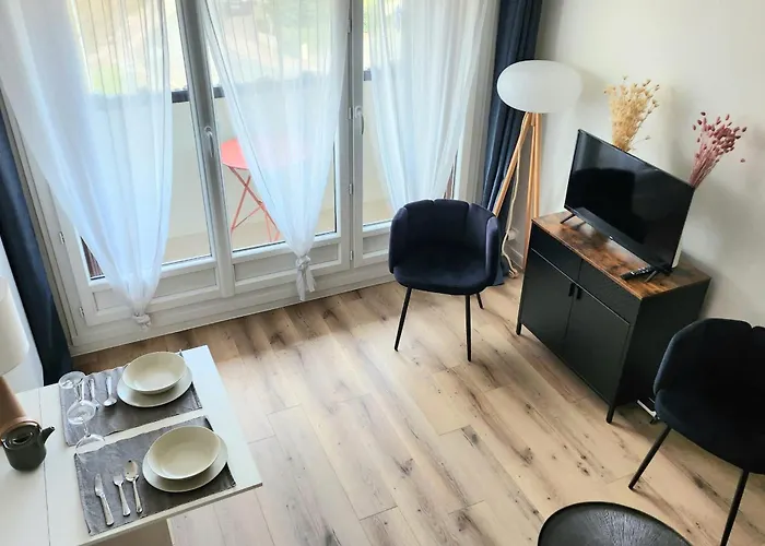 Apartmán Beautiful With 3 Balconies